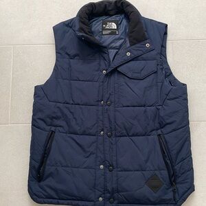North Face Men’s Navy Vest - Medium